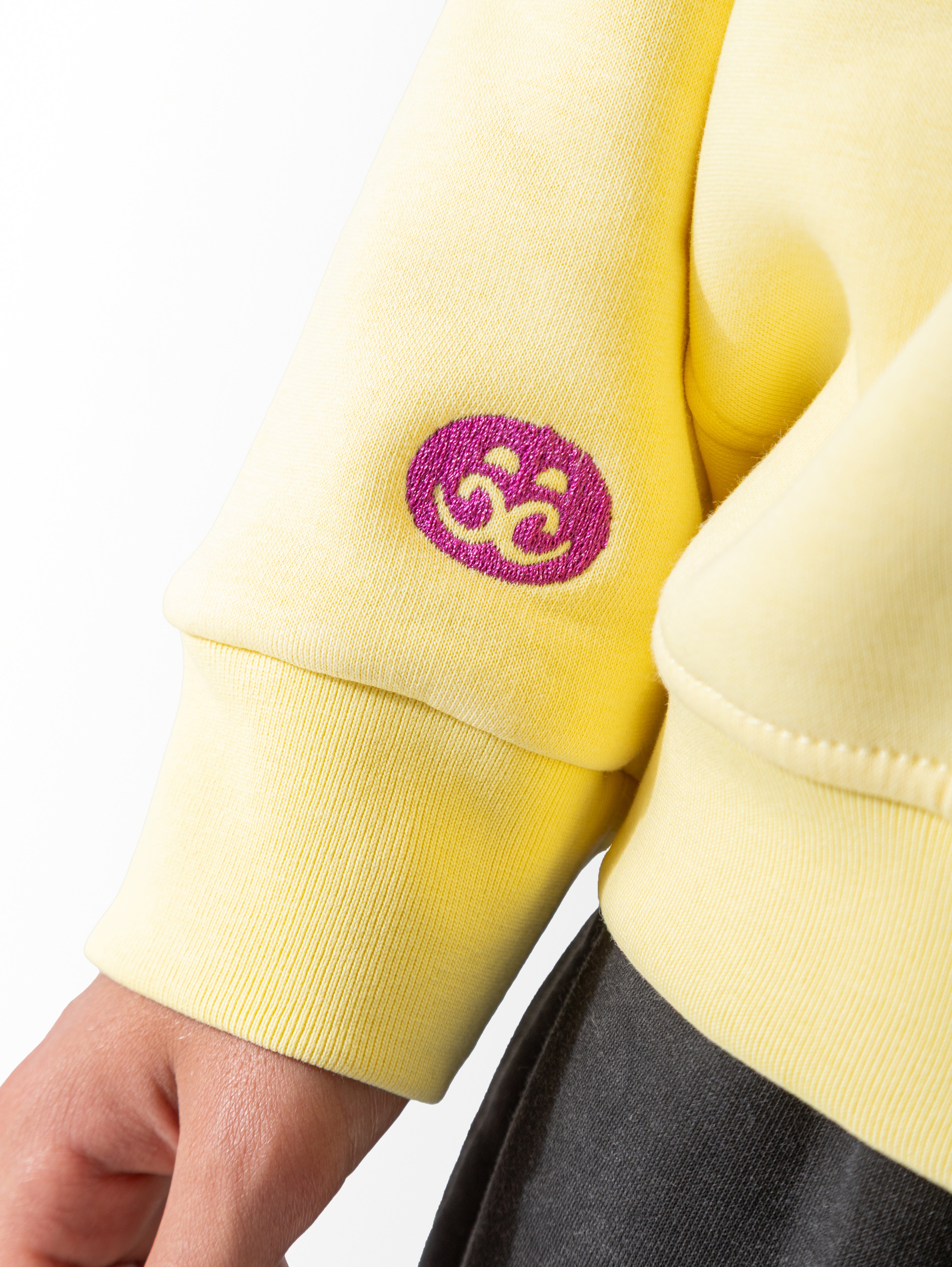 Yellow printed crewneck